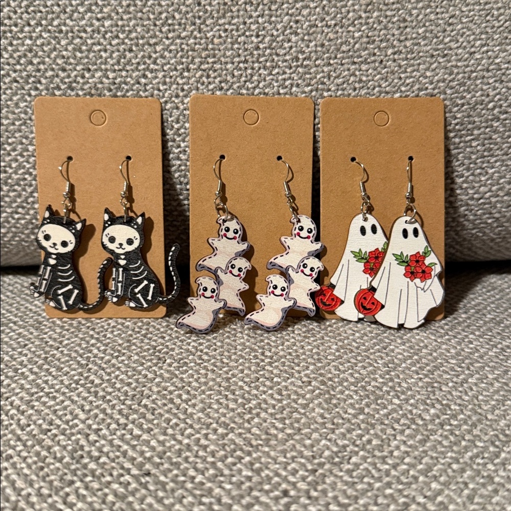 5/$25 Halloween Earrings set